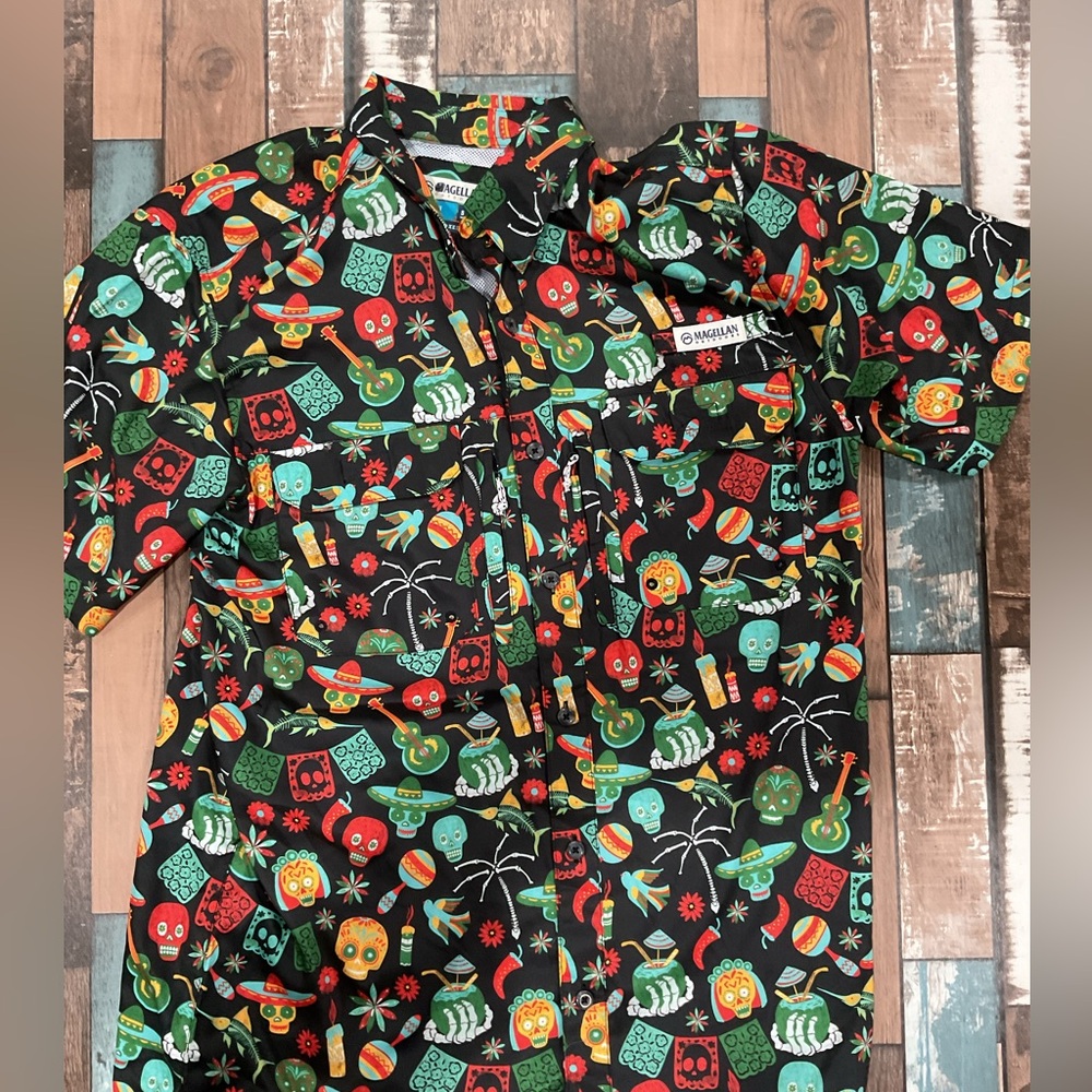 Magellan men’s fishing shirt day of the dead size small short sleeve